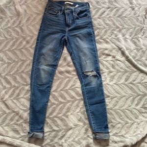 Levi shinny jeans